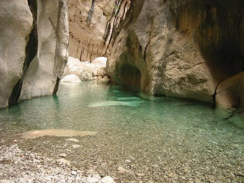 Apartment Altomare كالا غونوني